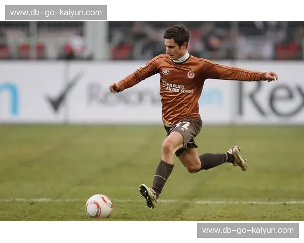 德意志巨人与皇家战舰的宿命对决：拜仁慕尼黑vs皇家马德里前瞻分析